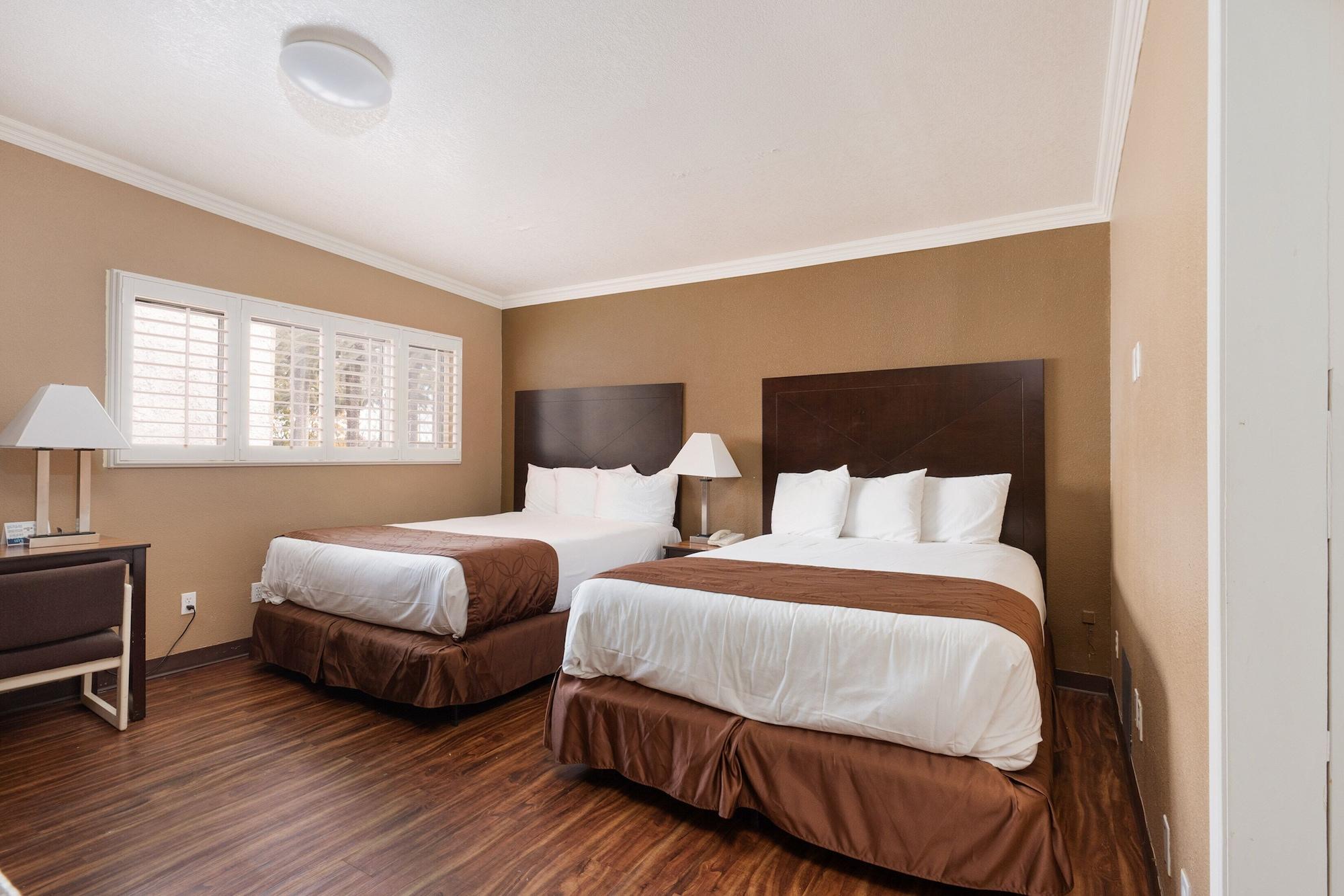 Americas Best Value Inn & Suites Anaheim Extérieur photo